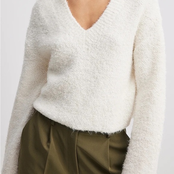 Sweaters - NA-KD Cropped Wide Sleeve V Neck Sweater